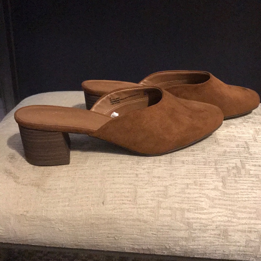 Suede closed toe slip on low block heel